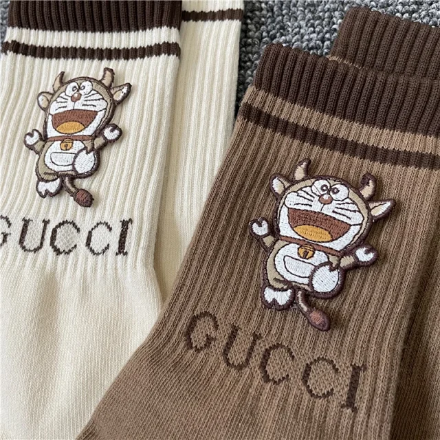 Gucci Socks Striped crew with cartoon character embroidery product detail image 2