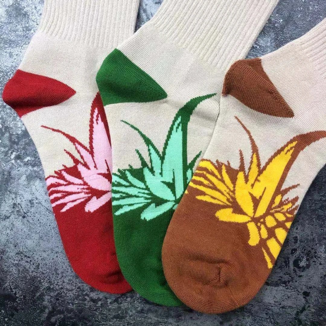 Cactus Jack Cactus Print Crew Socks Beige Red Socks - 5