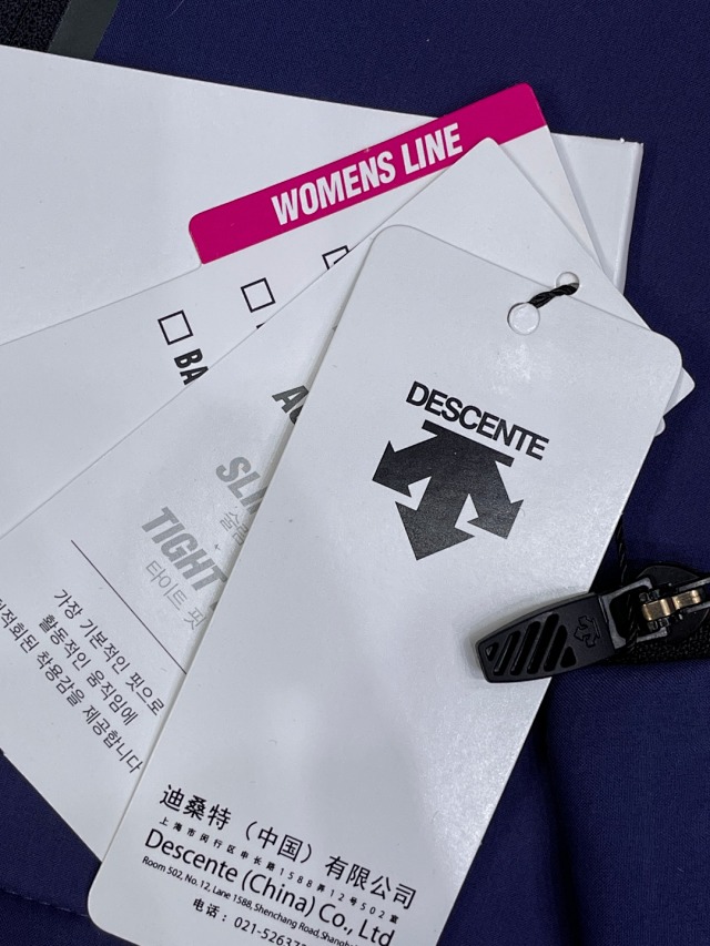 出口韩国:日本迪桑特 女加绒外套 团购价329元包邮67(吊牌价1590元)