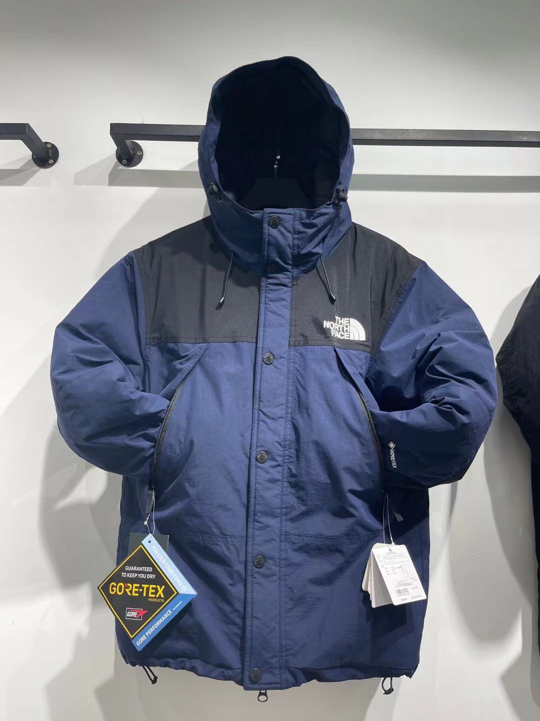 新增大量细节图,补货:出口日本专柜,gtx面料:tnf mountain down