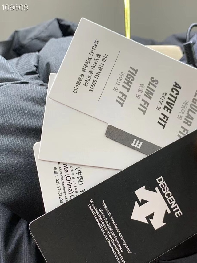 男女同款 descente 迪桑特 羽绒马甲 团购价475元包邮(吊牌价1990元)