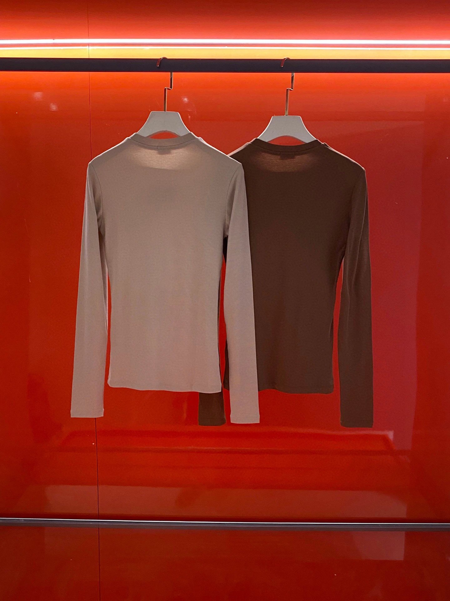 Adidas Graphic Tee foto 2