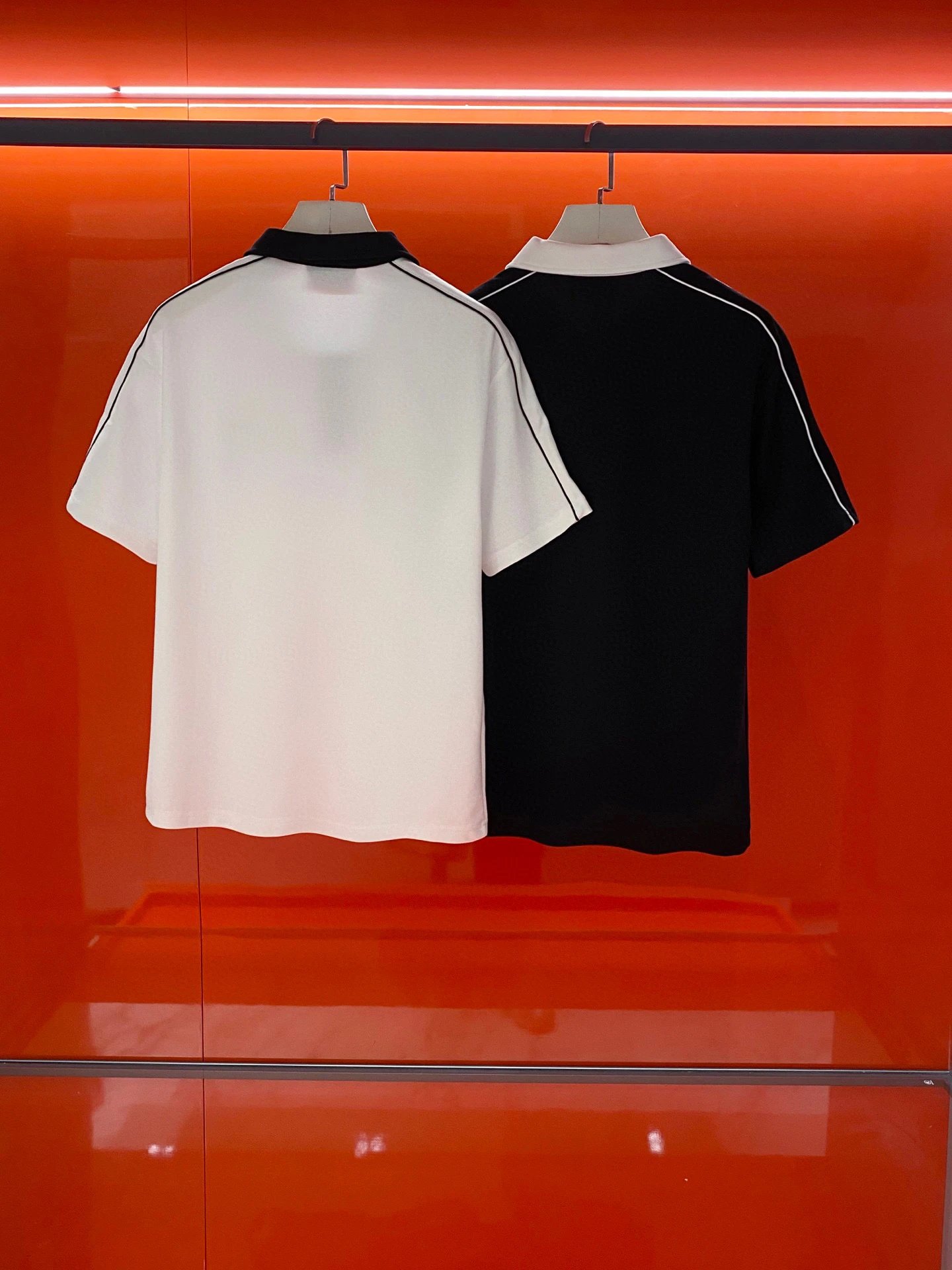 Adidas Originals Trefoil Graphic T-Shirt foto 2