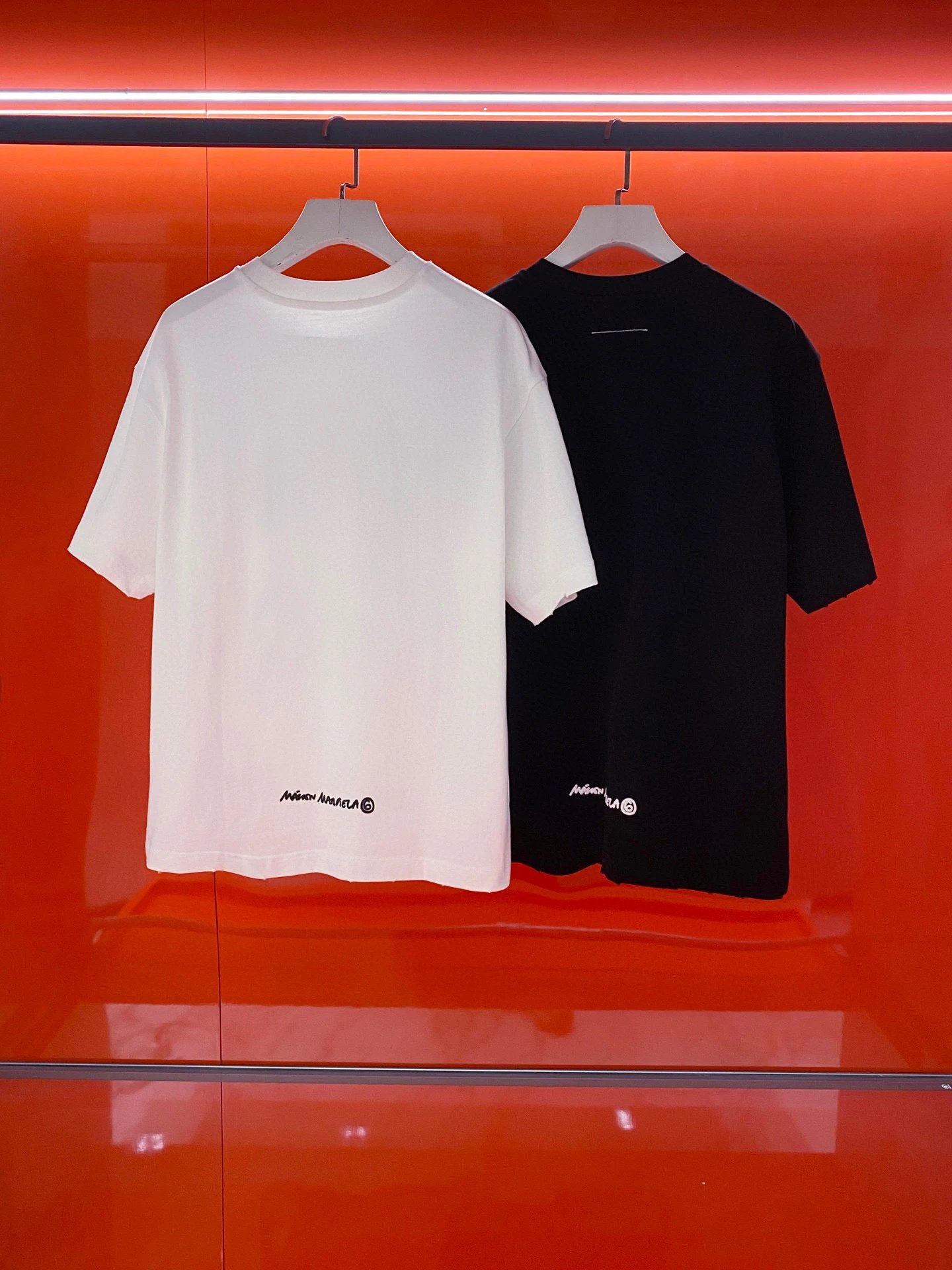 Adidas Originals Graphic Tee foto 2