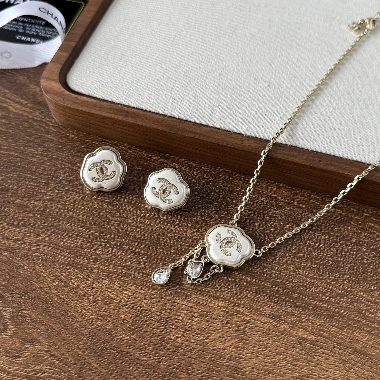 Fendi Pendant Necklace foto 3