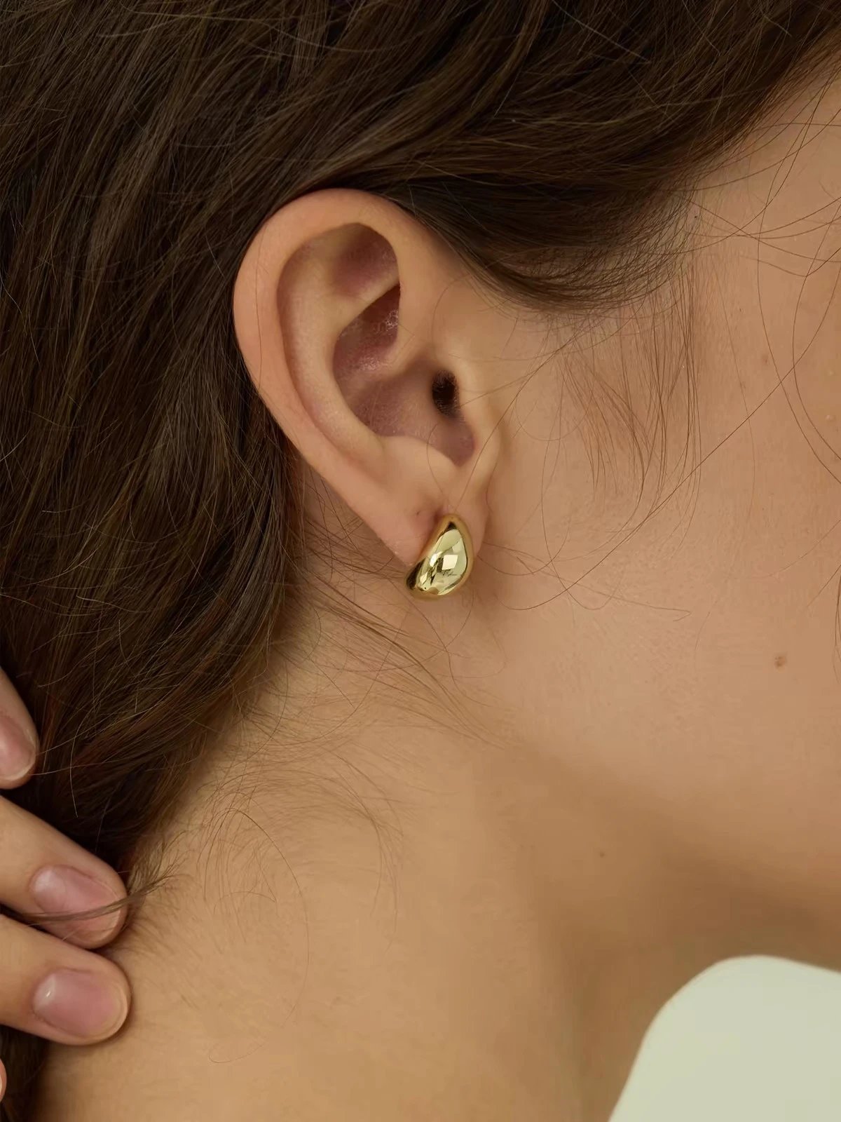 ARSIS small bean earrings