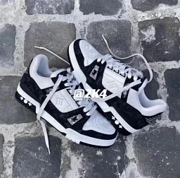 thumbnail for 【2K4】Exclusive trainer 22ss black denim splicing grained cowhide new panda trainer air glue process