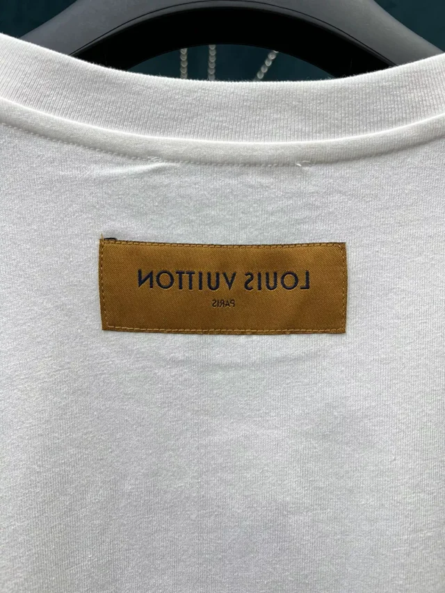 Louis Vuitton LV Spread Embroidery T-Shirt - Vitkac shop online