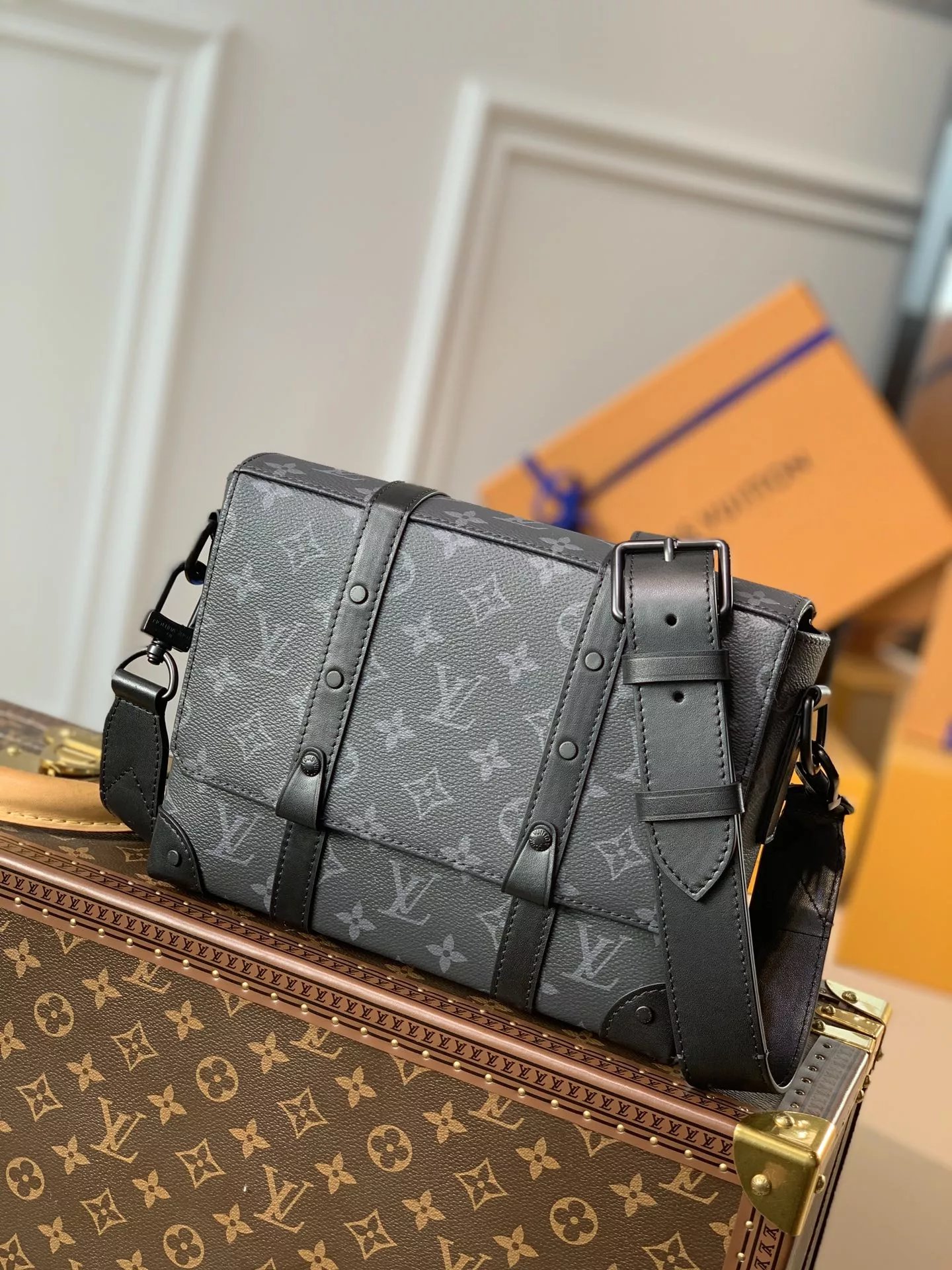Louis Vuitton Monogram Shadow 