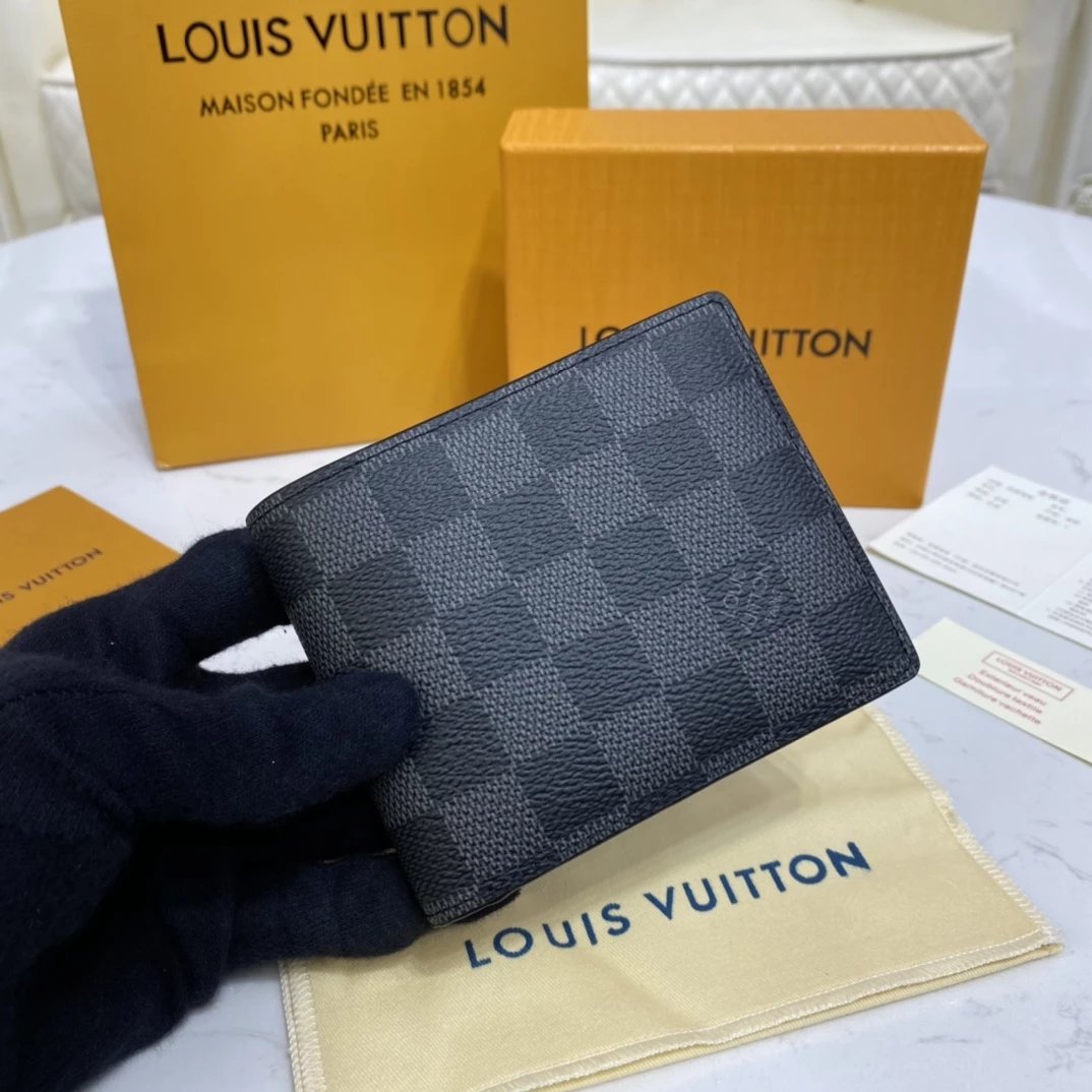 Louis Vuitton Slender Wallet