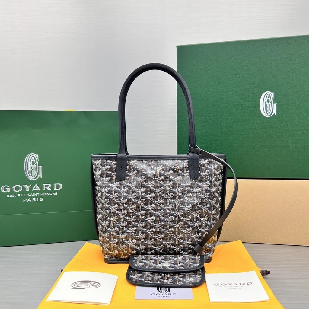 Goyard Saint Louis PM Tote Bag