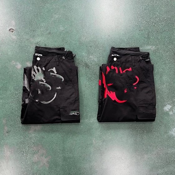 MT Detachable Embroidered Cargo Pants