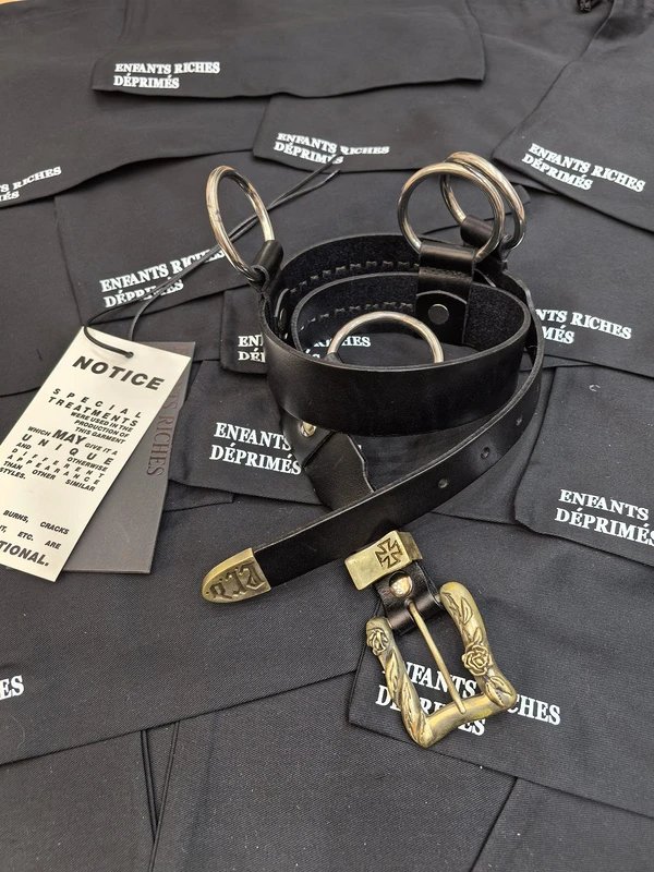 Enfants Riches Déprimés Belt