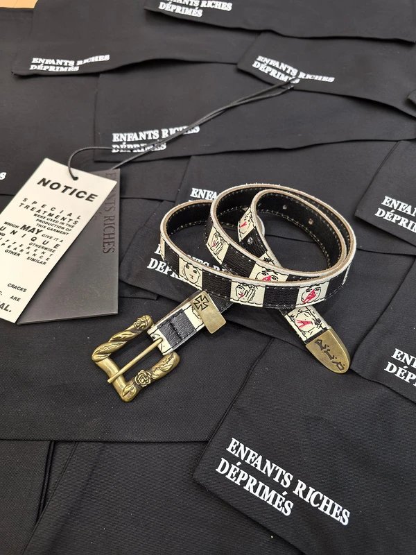 Enfants Riches Déprimés Belt
