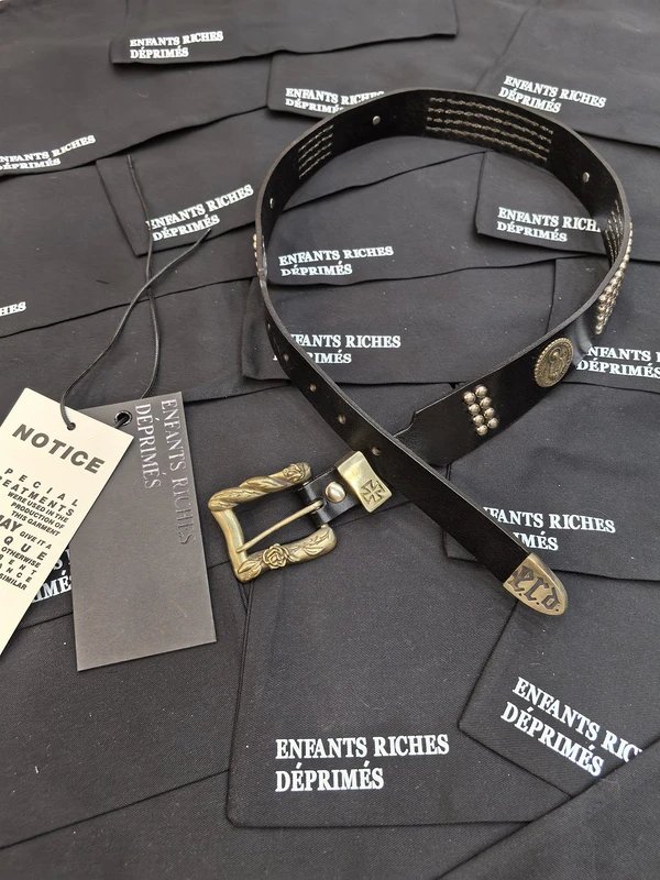 Enfants Riches Déprimés Belt