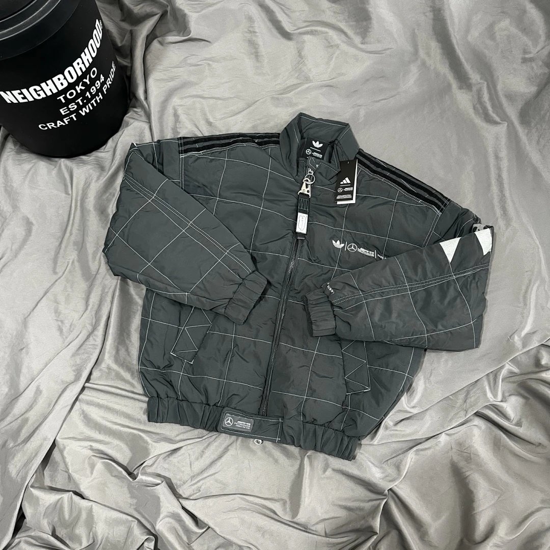 AD x Bad Bunny x Mercedes-AMG PETRONAS F1 Collaboration FW25 Comfort Stand Collar Zip Long Sleeve Jacket -K42