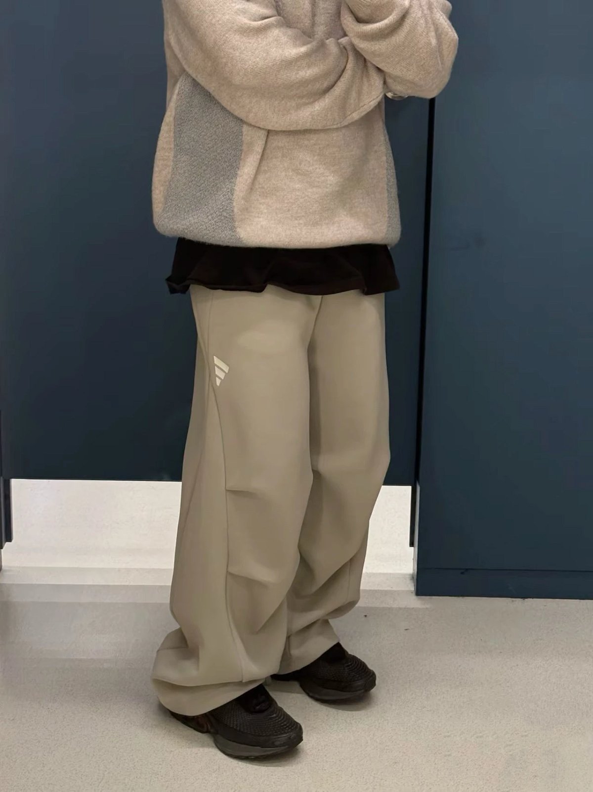 Adidas Originals Track Pants Gray Beige Black Sweatpants product detail 19 in Litbuy spreadsheet finds
