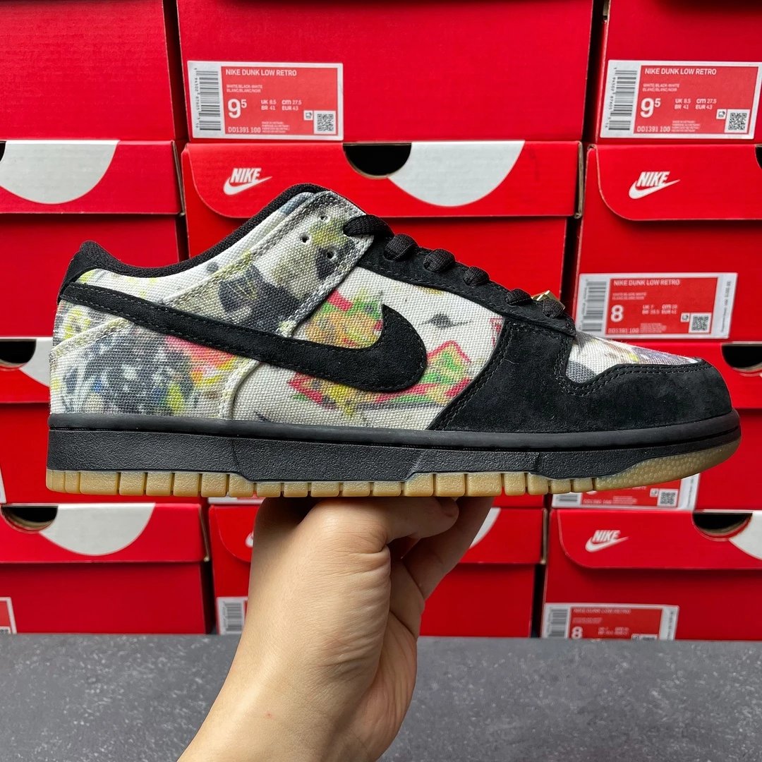 Supreme Graffiti FD8778-001