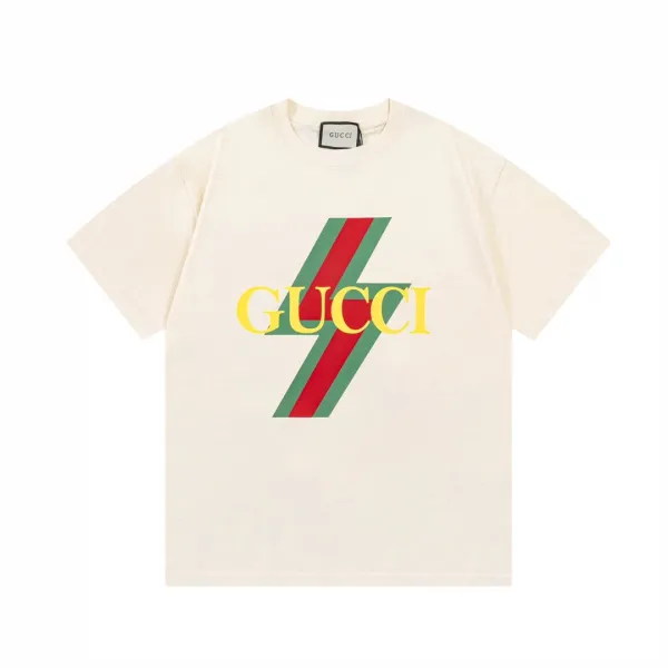 Gucci Rabbit Print Graphic T-Shirt Beige - 11