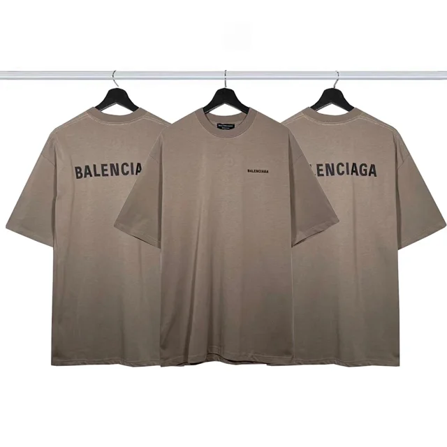 Balenciaga T-Shirts Short-Sleeve Logo Graphic T-Shirt product detail image 11