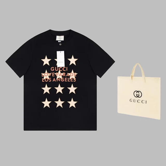 Gucci T-Shirts Short-Sleeve Logo Graphic T-Shirt product detail image 12