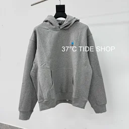 thumbnail for 37 P 卡哈特连帽卫衣