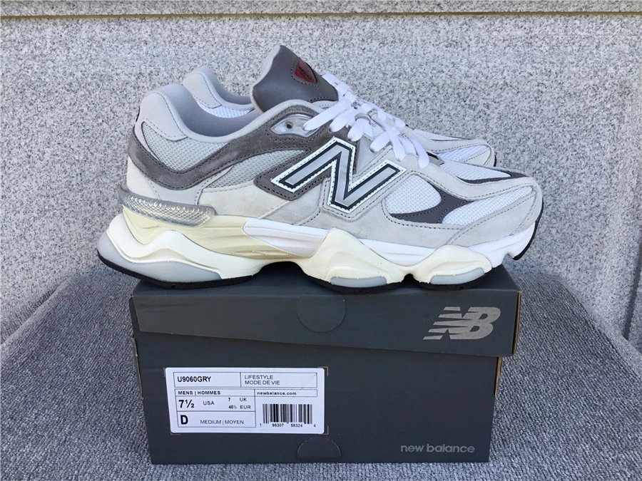 New Balance Sneakers 9060 — 15