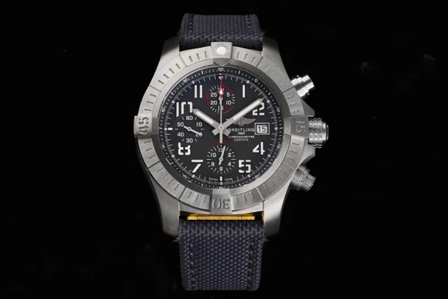 Breitling Chronomat and Navitimer product detail image 12
