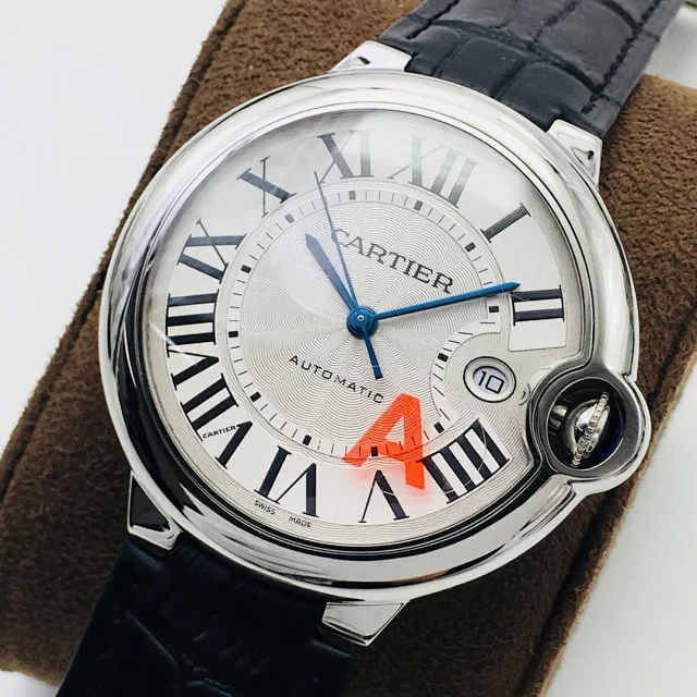 Cartier Watches Ballon Bleu de Moon Phase Watch product detail image 13