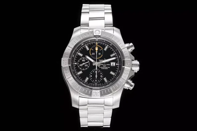 Breitling Chronomat and Navitimer product detail image 14