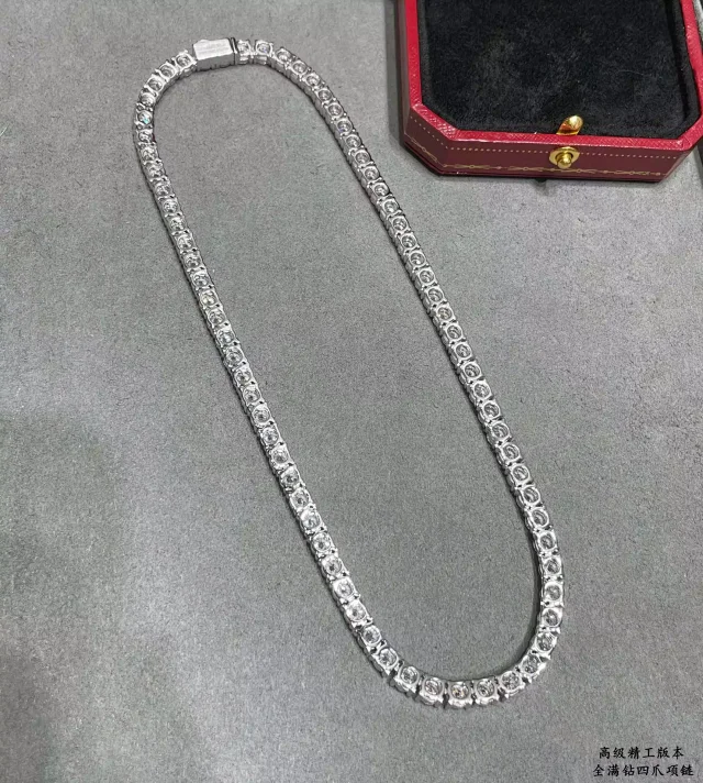 Cartier Jewelry Panther pendant necklace product detail image 12