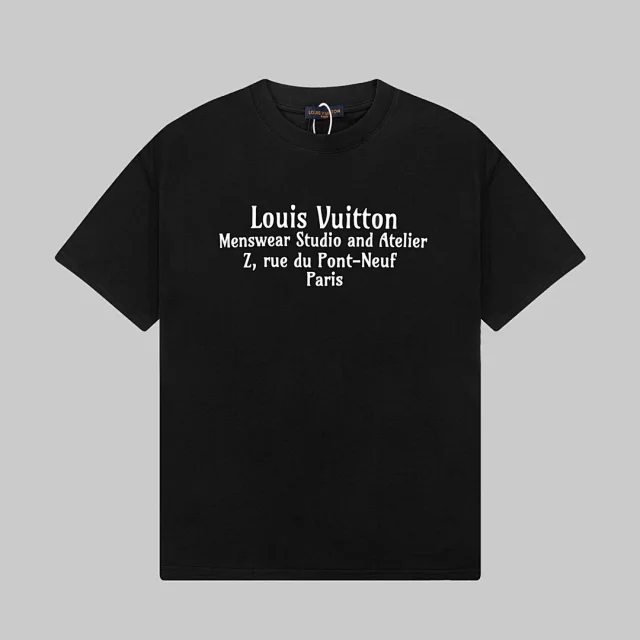 Louis Vuitton T-Shirts LV Logo and Rabbit Graphic Print product detail image 9