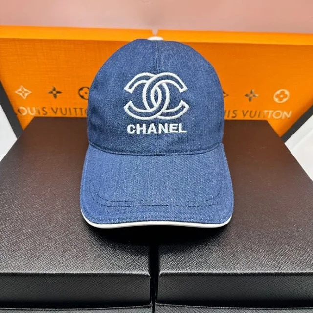 Chanel Hats Logo-Embroidered Baseball Cap product detail image 11