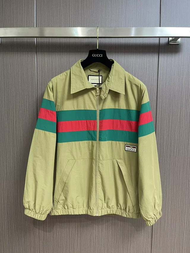 Gucci Hoodies & Sweatshirts Logo hoodie with contrasting sleeve stripes product detail image 10
