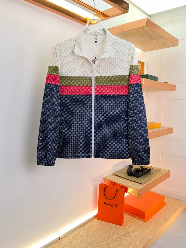 Gucci Hoodies & Sweatshirts Graphic crewneck sweatshirt product detail image 14