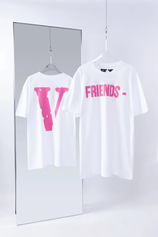 VLONE T-Shirts Short-Sleeve Logo Graphic product detail image 12