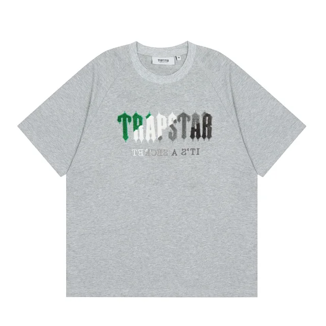 Trapstar T-Shirts Graphic Print Short-Sleeve T-Shirt product detail image 11