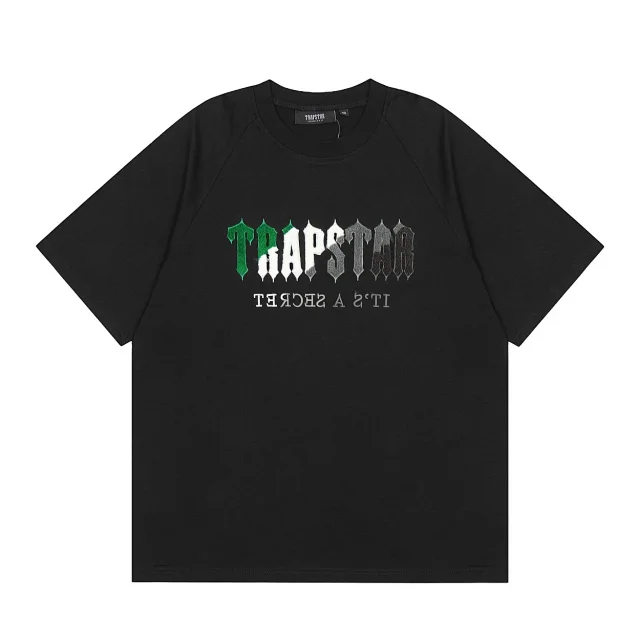Trapstar T-Shirts Graphic Print Short-Sleeve T-Shirt product detail image 10
