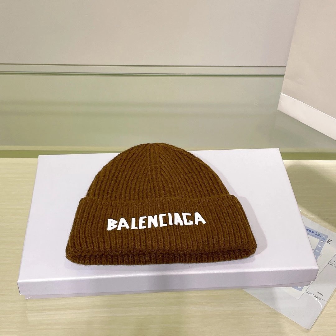 Balenciaga Distressed Logo Baseball Cap Beige - 15