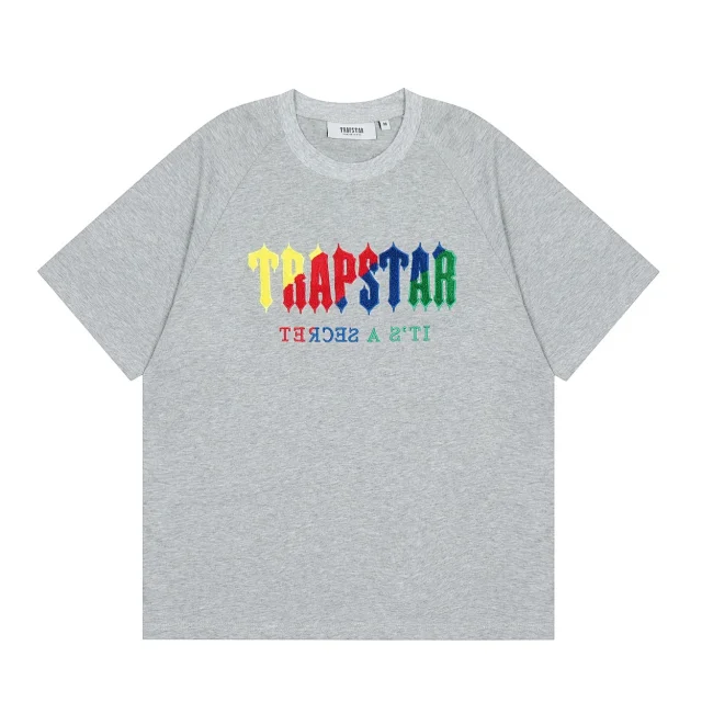 Trapstar T-Shirts Graphic Print Short-Sleeve T-Shirt product detail image 12