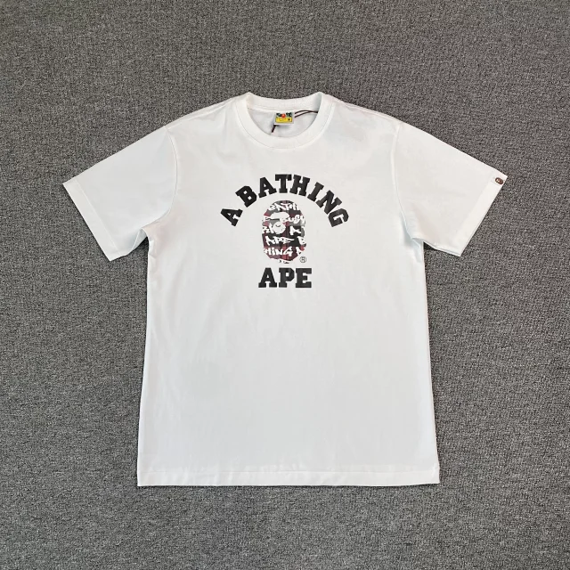A BATHING APE T-Shirts Short-Sleeve Head Graphic product detail image 10