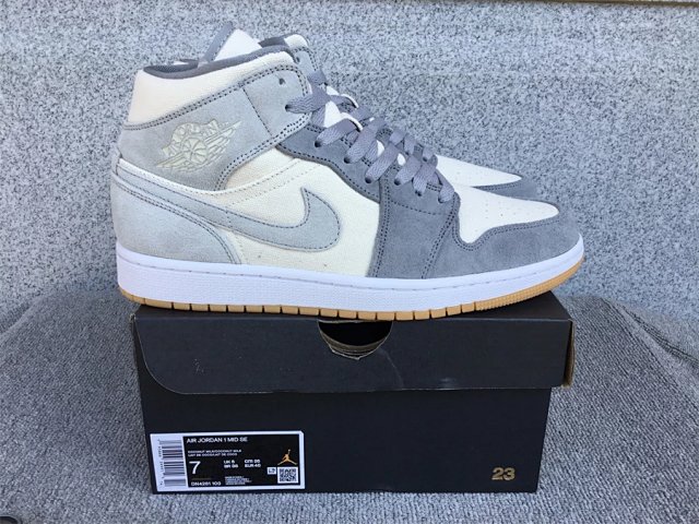 AJ1 X Travis Scott High Shoes: seller detail photo 14