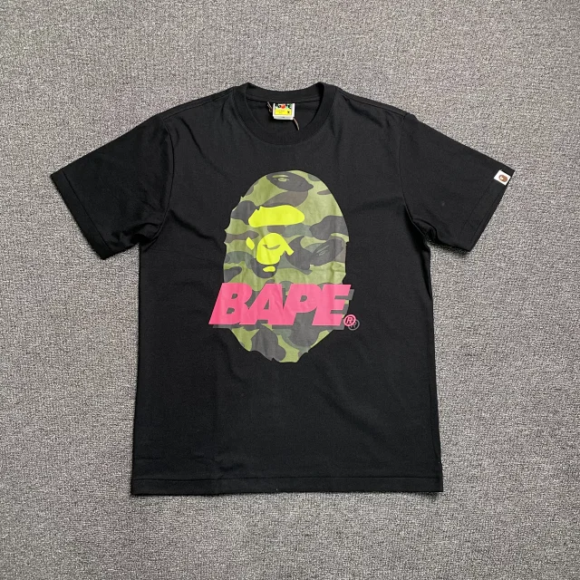 BAPE T-Shirts Short-Sleeve Ape Head Graphic T-Shirt product detail image 11