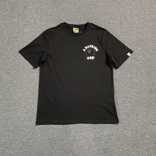 A BATHING APE T-Shirts Short-Sleeve Head Graphic product detail image 11