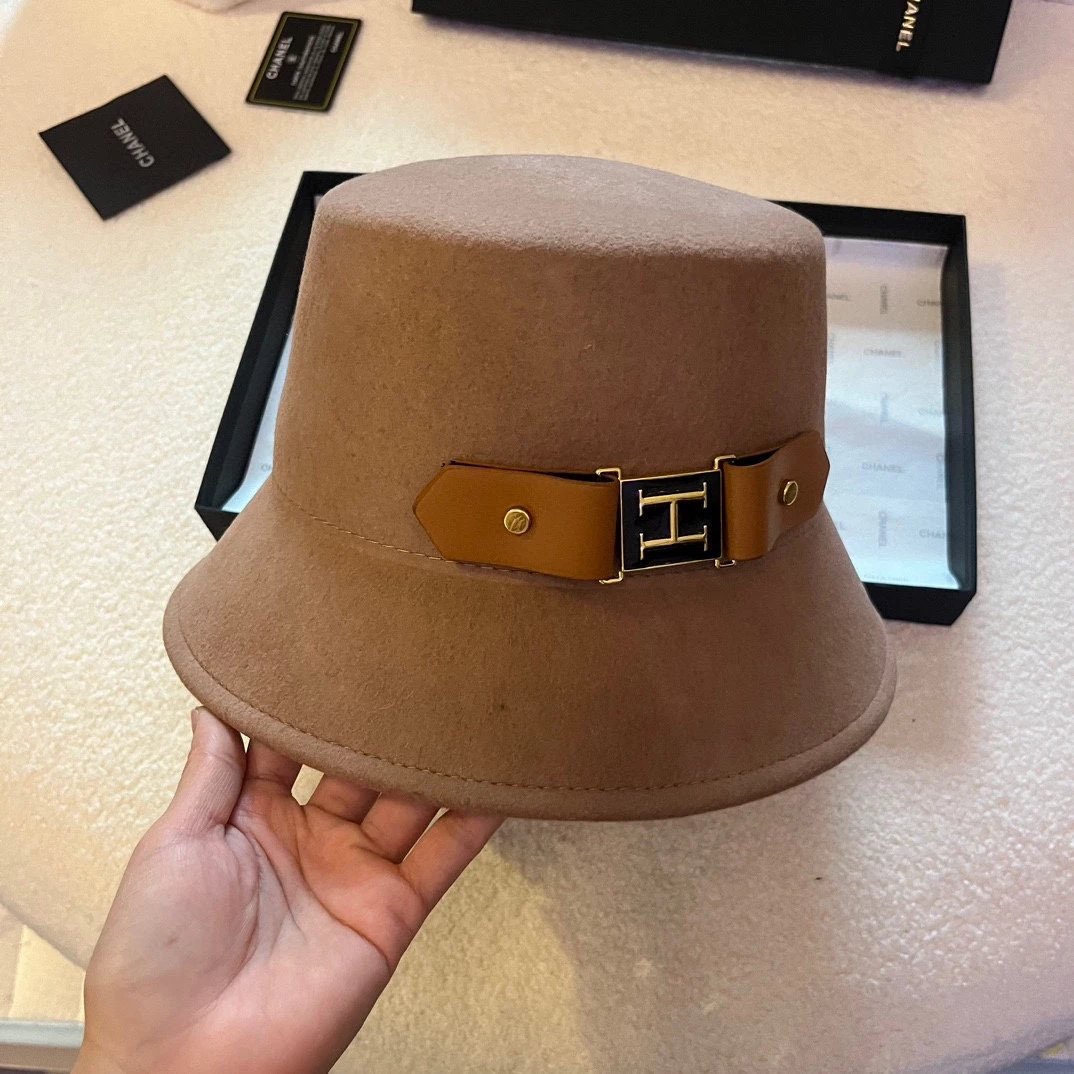 Corteiz Logo Embroidered White Baseball Cap - 12