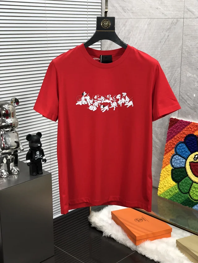 Givenchy T-Shirts Short-Sleeve Logo Graphic product detail image 13