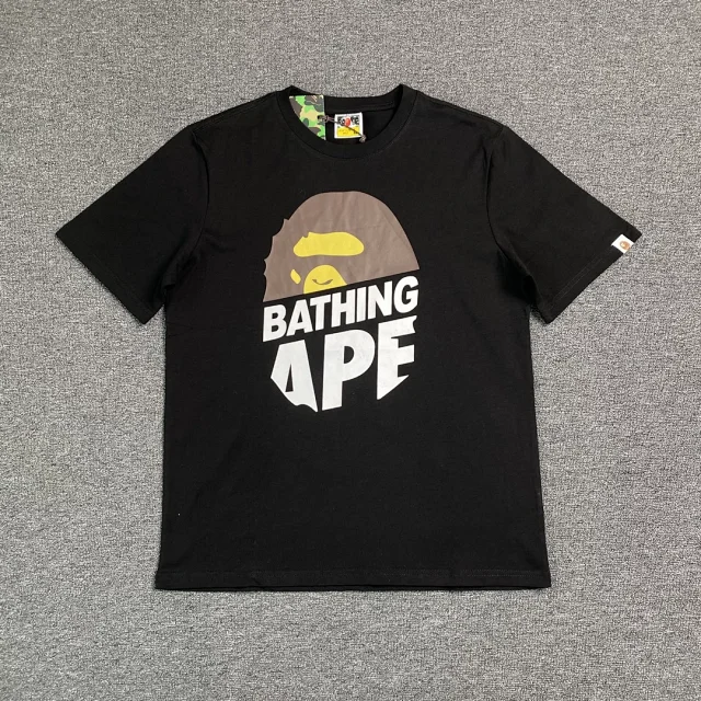 BAPE T-Shirts Short-Sleeve Ape Head Graphic T-Shirt product detail image 12
