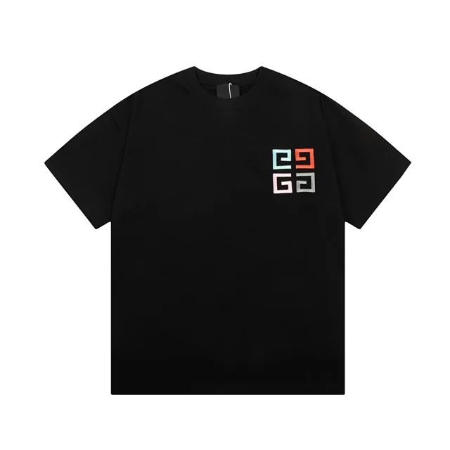 Givenchy T-Shirts Graphic Print Crewneck T-Shirt product detail image 10
