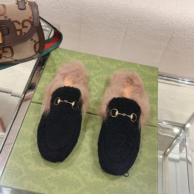 Gucci High Heels Ankle-Strap Triple-Toe-Strap Stiletto Sandals product detail image 10