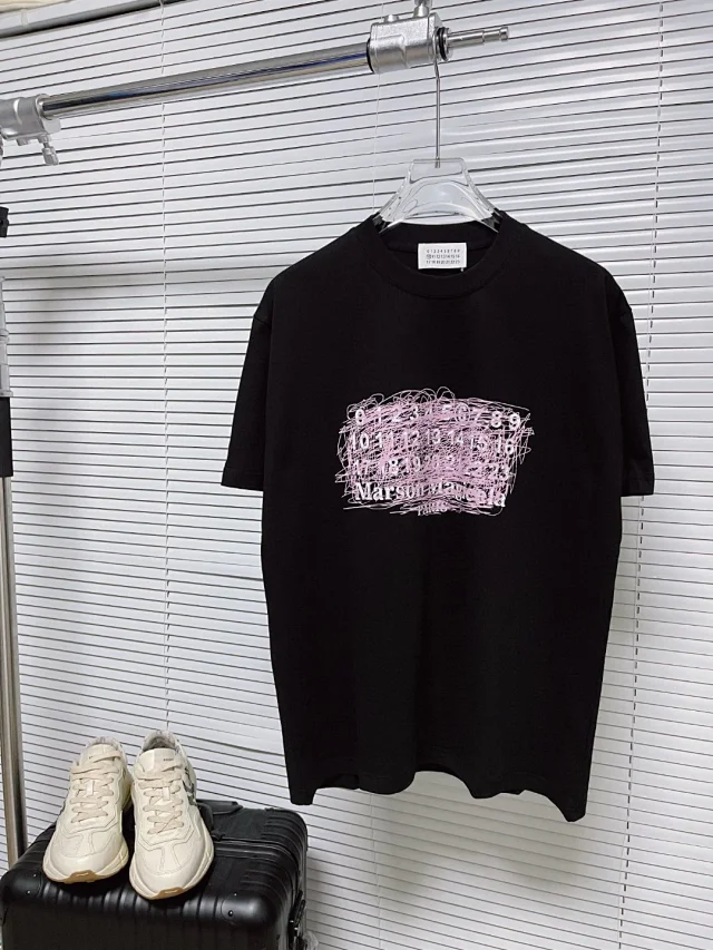 MM6 Maison Margiela T-Shirts Numeric Logo Print product detail image 13